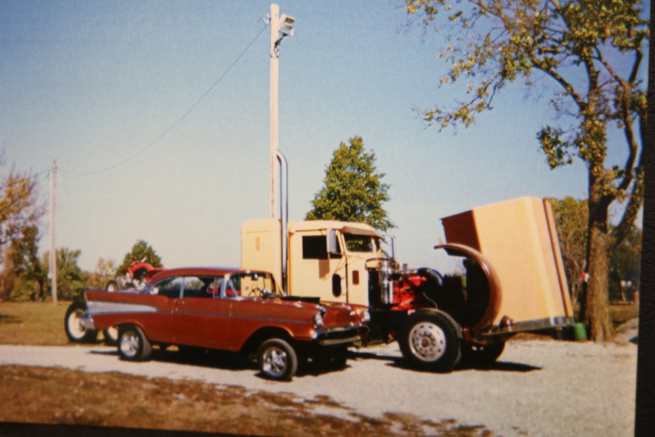 Hot Rod '72 Skinny Windshield Peterbilt